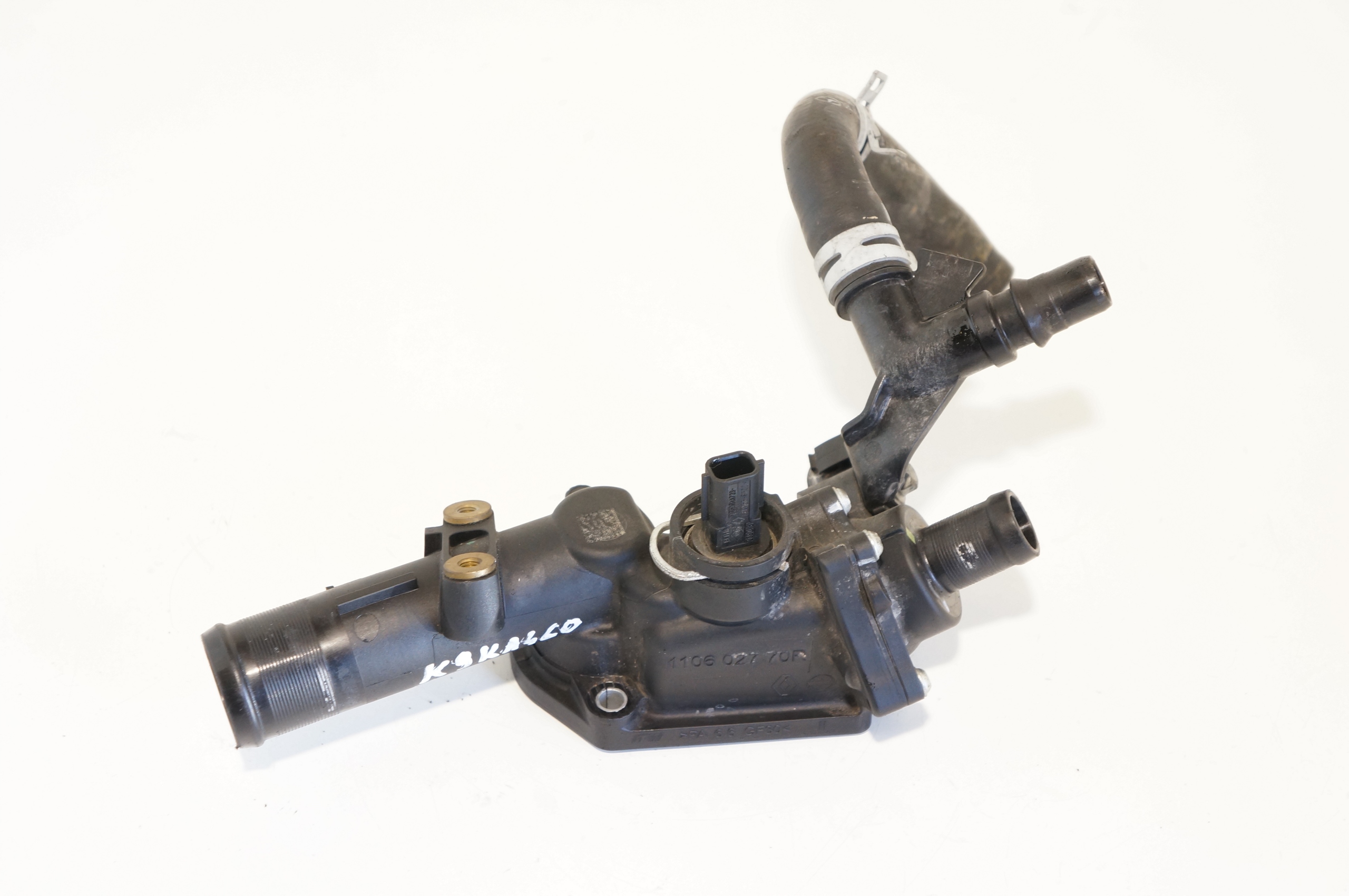 OBUDOWA TERMOSTATU MERCEDES W176 1,5DCI 110602770R