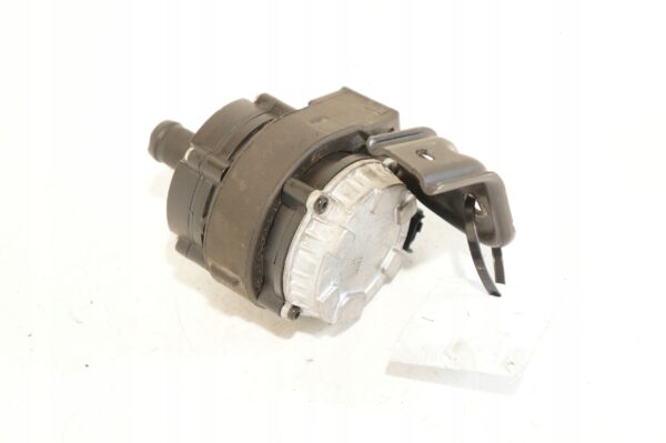 POMPKA WODY RENAULT TRAFIC VIVARO 210100113R