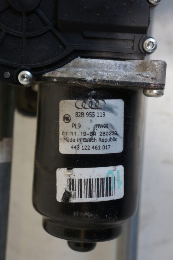 MECHANIZM WYCIERACZEK PRZÓD AUDI A1 82B955119 EU