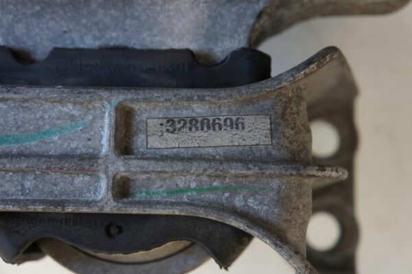 PODUSZKA SILNIKA NISSAN JUKE 1,6 HR16 1KA0A