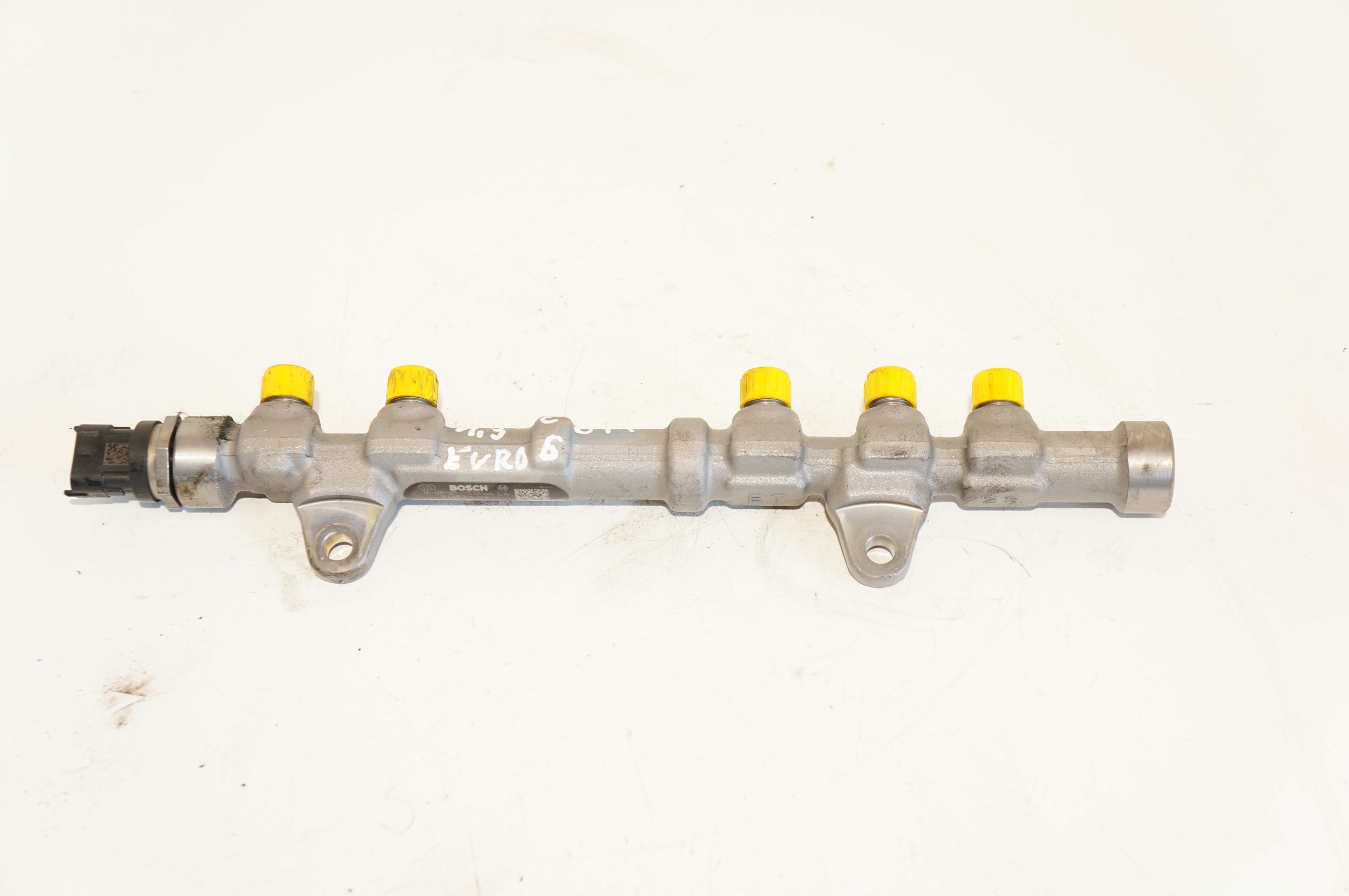 LISTWA WTRYSKOWA ASTRA MERIVA B 1,3CDTI 0445214364