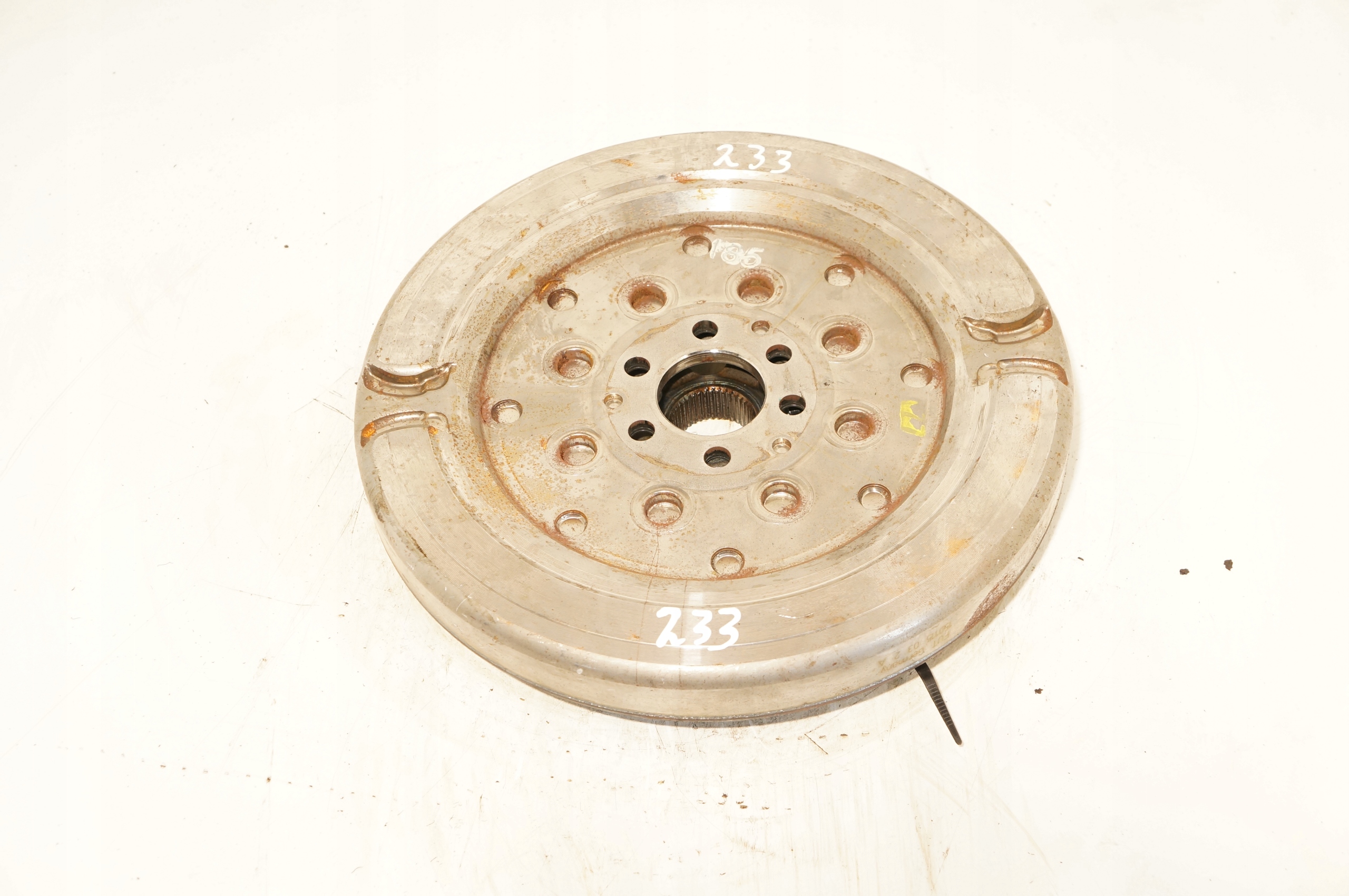 KOŁO DWUMASOWE DSG VW GOLF VII GTE 1,4 04E105266Q