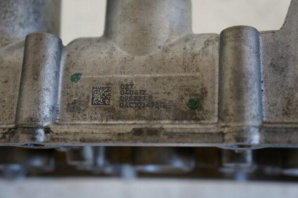 POKRYWA ZAWORÓW WAŁKI VW POLO UP! 1,0 04C103475D