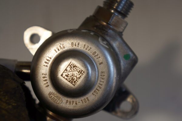 POMPA PALIWA VW POLO 2G KAROQ 1,0 TSI 04E127027N