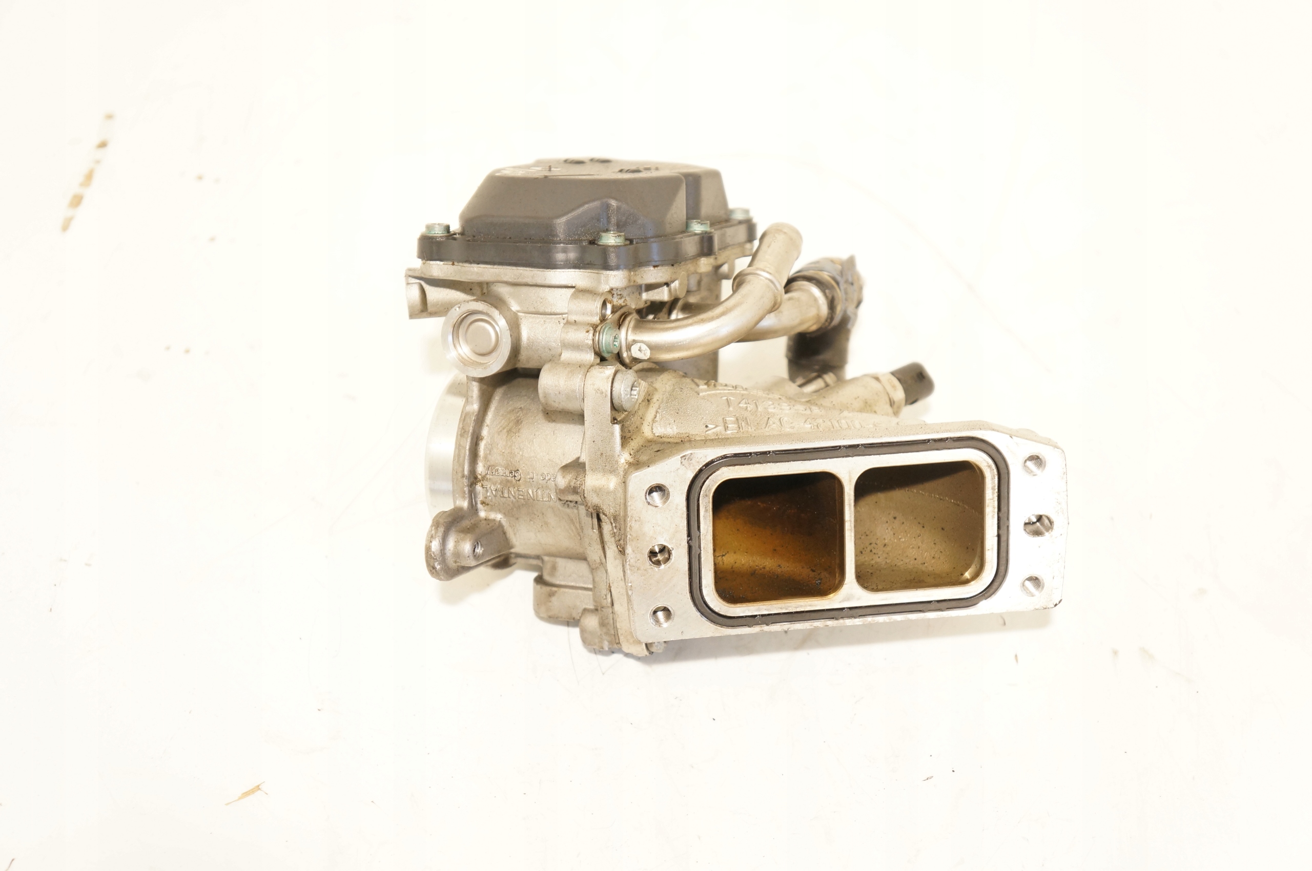 PRZEPUSTNICA VW GOLF PASSAT B7 2,0 TDI 04L128063T