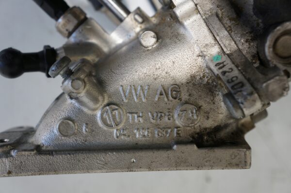 PRZEPUSTNICA VW GOLF PASSAT B7 2,0 TDI 04L128063T