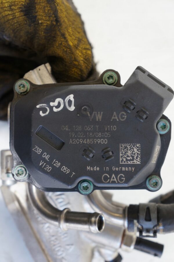 PRZEPUSTNICA VW GOLF PASSAT B7 2,0 TDI 04L128063T