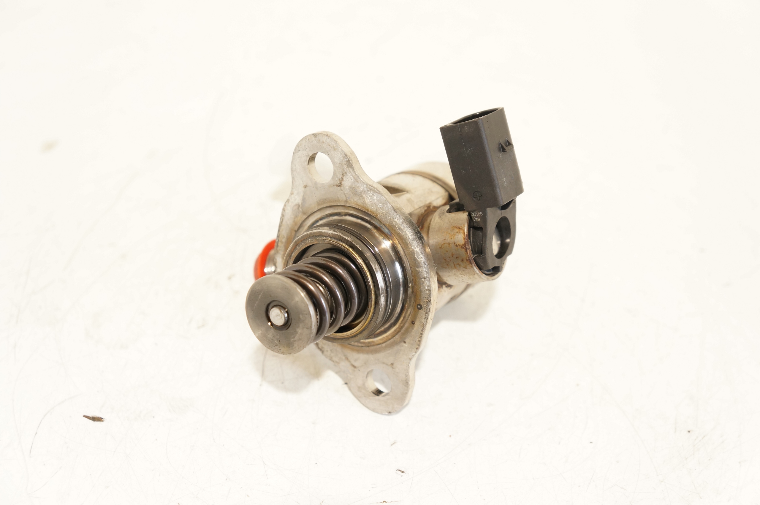 14274620177-696a9b4785e42 POMPKA PALIWA VW GOLF ARONA A3 1,5 TSI 05E127027