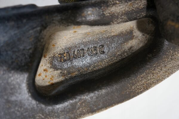 WAHACZ LEWY PRZÓD VW TRANSPORTER T5 T6 7E0407165C