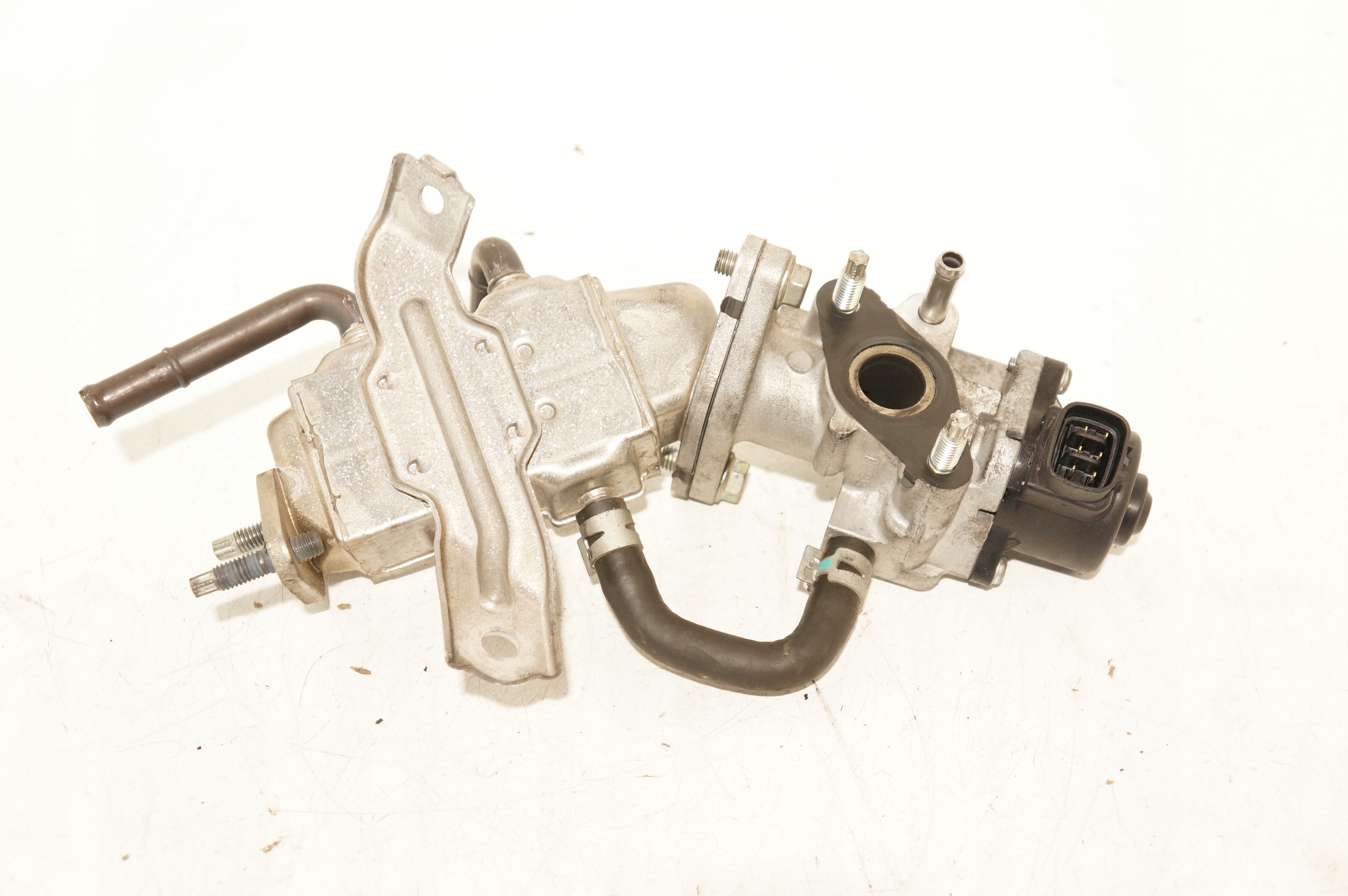 CHŁODNICZKA ZAWÓR EGR TOYOTA YARIS III PRIUS 1,5 HYBRID 1NZ 220500-0020