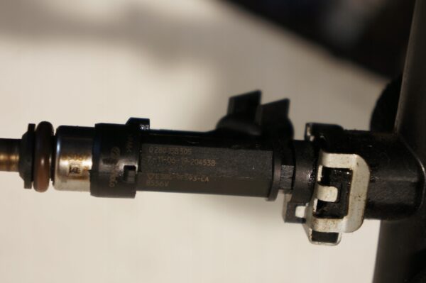 LISTWA WTRYSKOWA WTRYSKI FORD FIESTA MK8 1,1 TI-VCT H1BG-9H487-AA