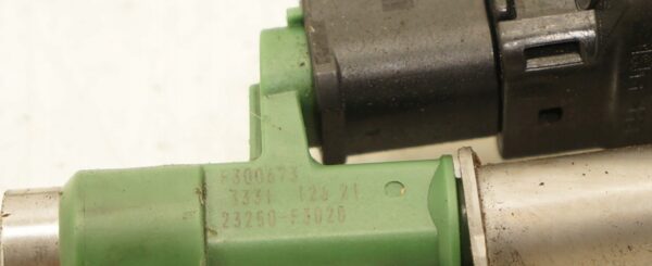 LISTWA WTRYSKOWA WTRYSKI TOYOTA YARIS IV MAZDA 2 KB 1,5 HYBRID 23250-F3020