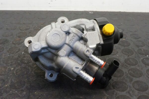 POMPA WTRYSKOWA VW GOLF VII 1,6 2,0 TDI 04L130755D 0445010537