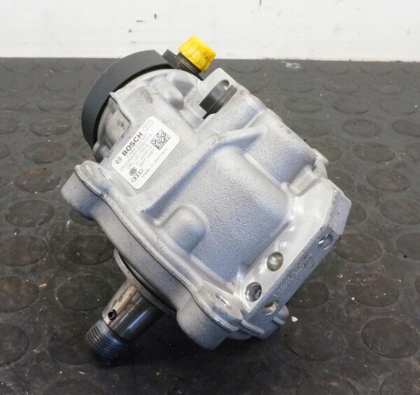 POMPA WTRYSKOWA VW GOLF VII 1,6 2,0 TDI 04L130755D 0445010537