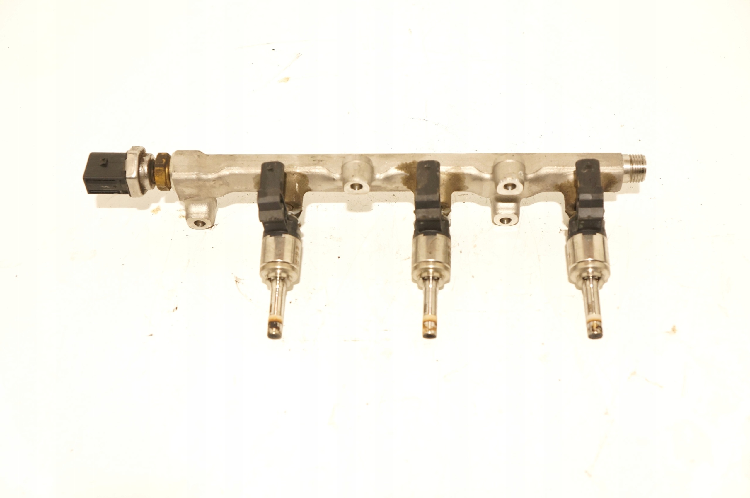 LISTWA WTRYSKOWA WTRYSKI VW POLO 2G KAROQ T-CROSS 1,0 TSI DKR 04C133320G