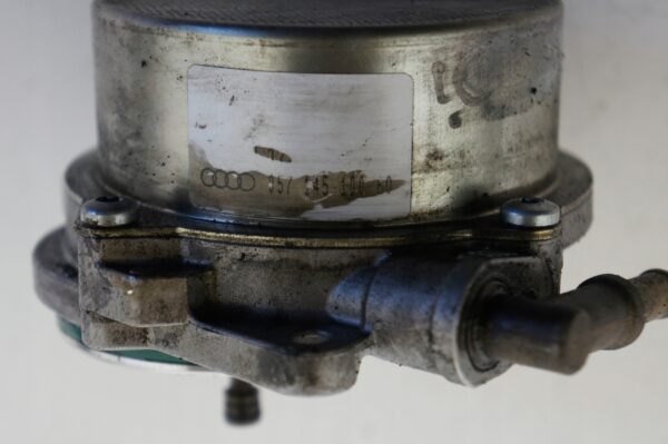 POMPA VACUM AUDI A4 A6 C6 Q7 PHAETON 2,7 3,0 TDI ASB 057145100AD