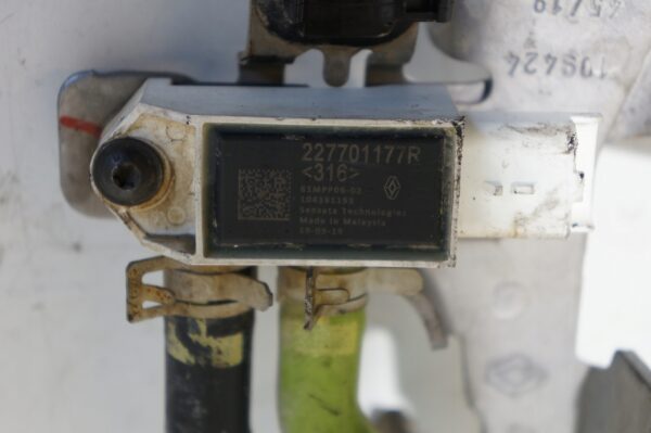 CZUJNIK CIŚNIENIA RENAULT MEGANE IV TALISMAN CLIO V 1,5BLUE DCI 227701177R
