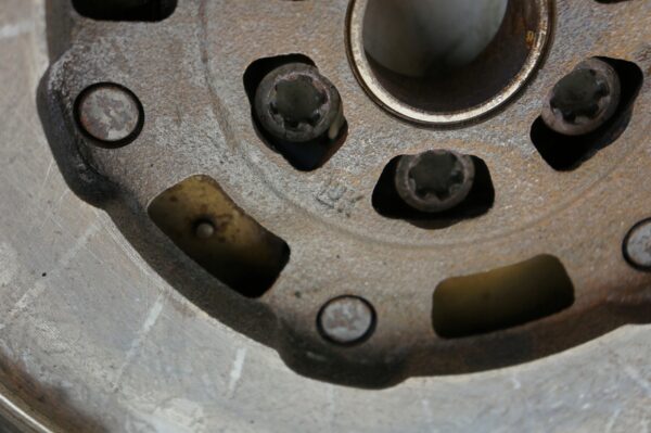 KOŁO DWUMASOWE RENAULT MEGANE III SCENIC 1,4 TCE H4JA 17052010 301010001R