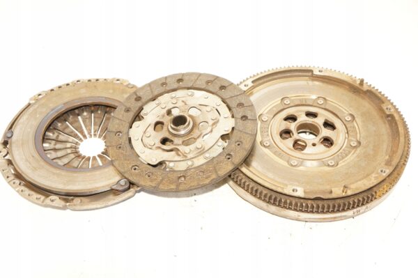 KOŁO DWUMASOWE VW POLO 2G KAROQ T-CROSS 1,0 TSI DKR 04C105266E 04C141025R