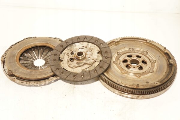 KOŁO DWUMASOWE VW POLO 2G KAROQ IBIZA 1,0TSI DKR CHZ 04C105266E 04C141025R