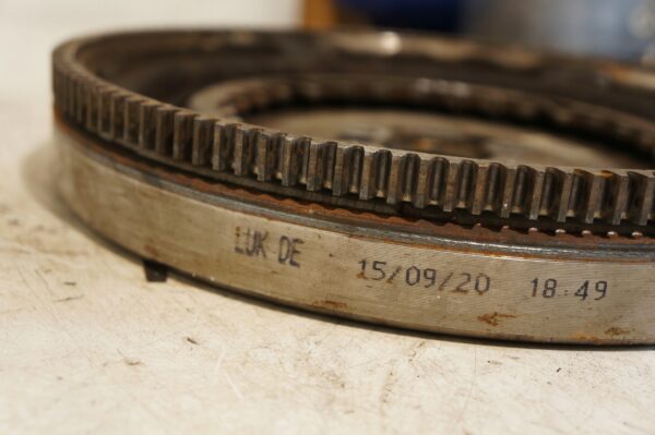 KOŁO ZAMACHOWE AT DSG VW POLO 2G ARONA IBIZA SCALA 1,0 TSI DLA 04C105266H