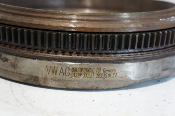 KOŁO ZAMACHOWE AUTOMAT DSG VW TIGUAN PASSAT B7 CC Q3 2,0 TDI 03L105266DG