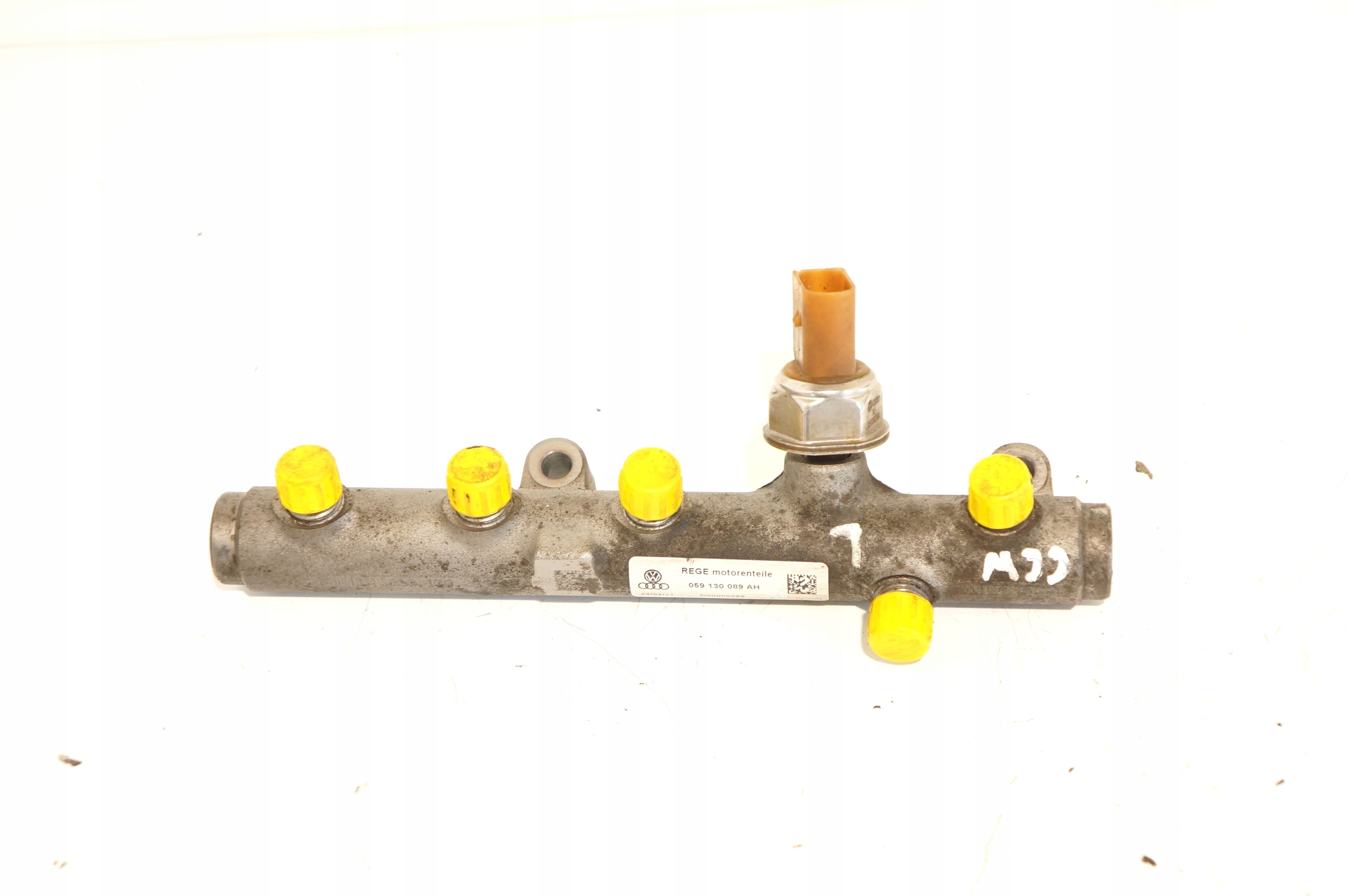 LISTWA WTRYSKOWA LEWA VW AUDI A4 A6 Q5 A5 TOUAREG 2,7 3,0 TDI 059130089AH