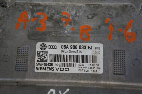 KOMPUTER STEROWNIK ECU AUDI A3 8P 1,6 MPI BENZYNA 06A906033EJ 5WP40436