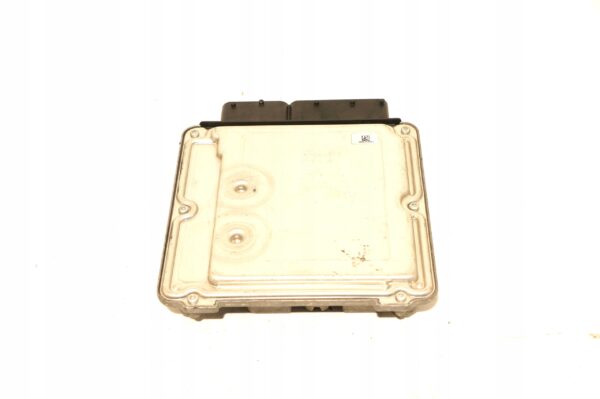 KOMPUTER STEROWNIK ECU SILNIKA VW GOLF VII A3 8V 1,6 TDI CRK 04L907309E