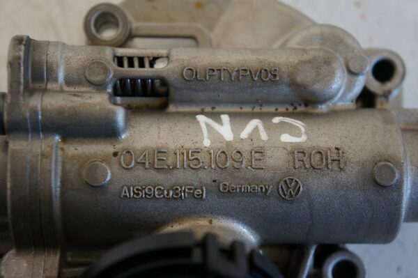 POMPA OLEJU VW POLO VI GOLF VII A3 ARONA ATECA 1,4TSI TFSI CVN 04E115109E