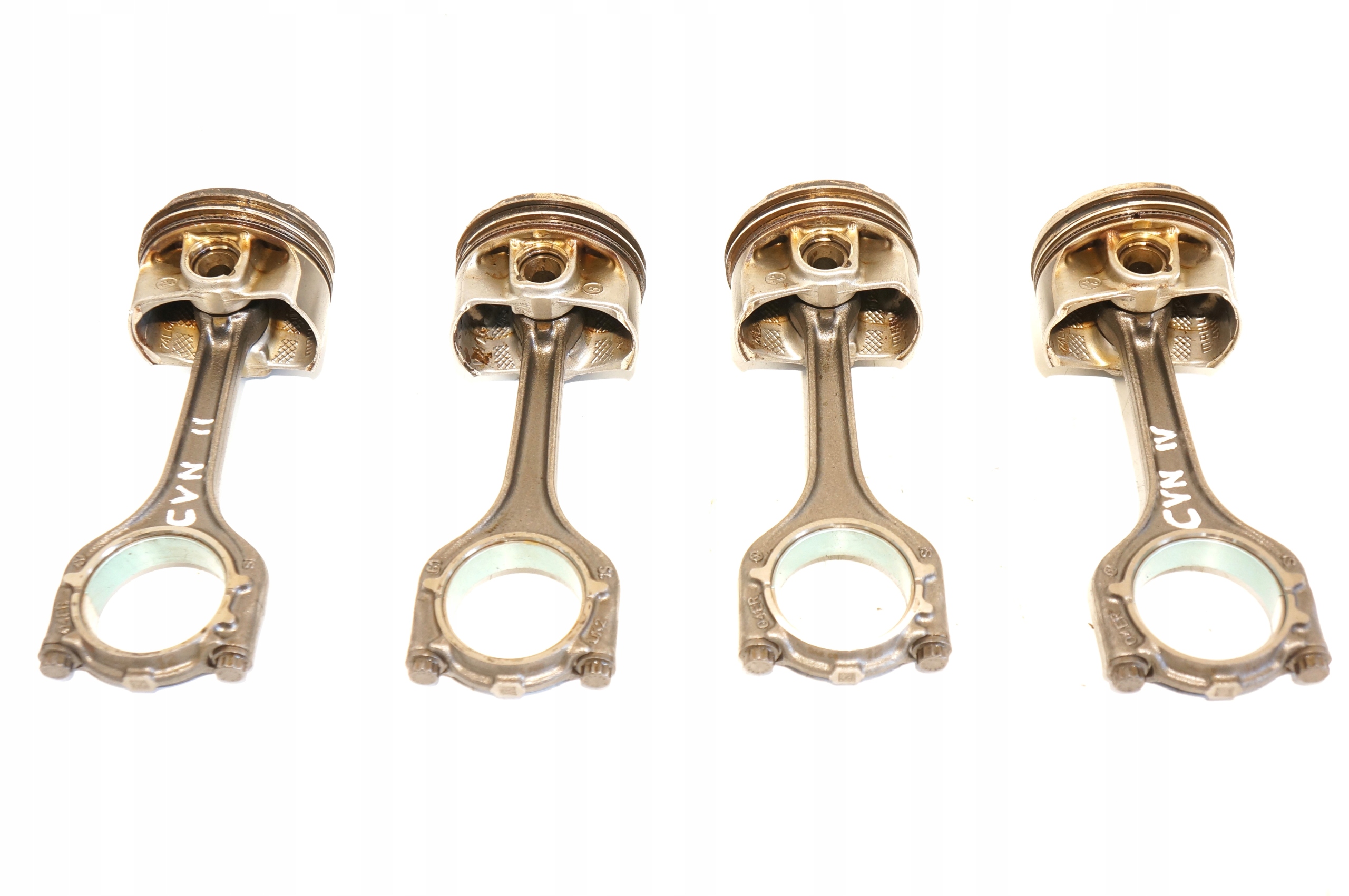 TŁOK KORBOWÓD VW GOLF VII A3 ARONA ATECA 1,4TSI TFSI CVN 74L6742 04ER UK2