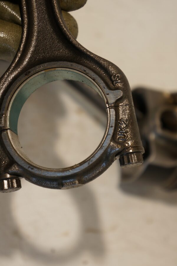 TŁOK KORBOWÓD VW GOLF VII A3 ARONA ATECA 1,4TSI TFSI CVN 74L6742 04ER UK2