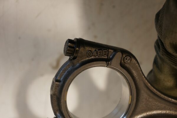 TŁOK KORBOWÓD VW UP! CITIGO FABIA III MII 1,0 MPI CHY 7493A 04CAE 04EE UK2