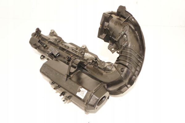 KOLEKTOR SSĄCY MERCEDES W205 2,0 CGI A2740900037