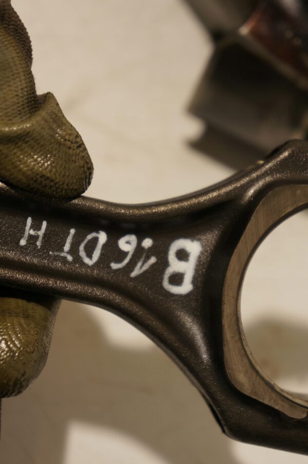 TŁOK Z KORBOWODEM OPEL INSIGNIA ASTRA MOKKA 1.6 CDTI B16DTH 0687776302