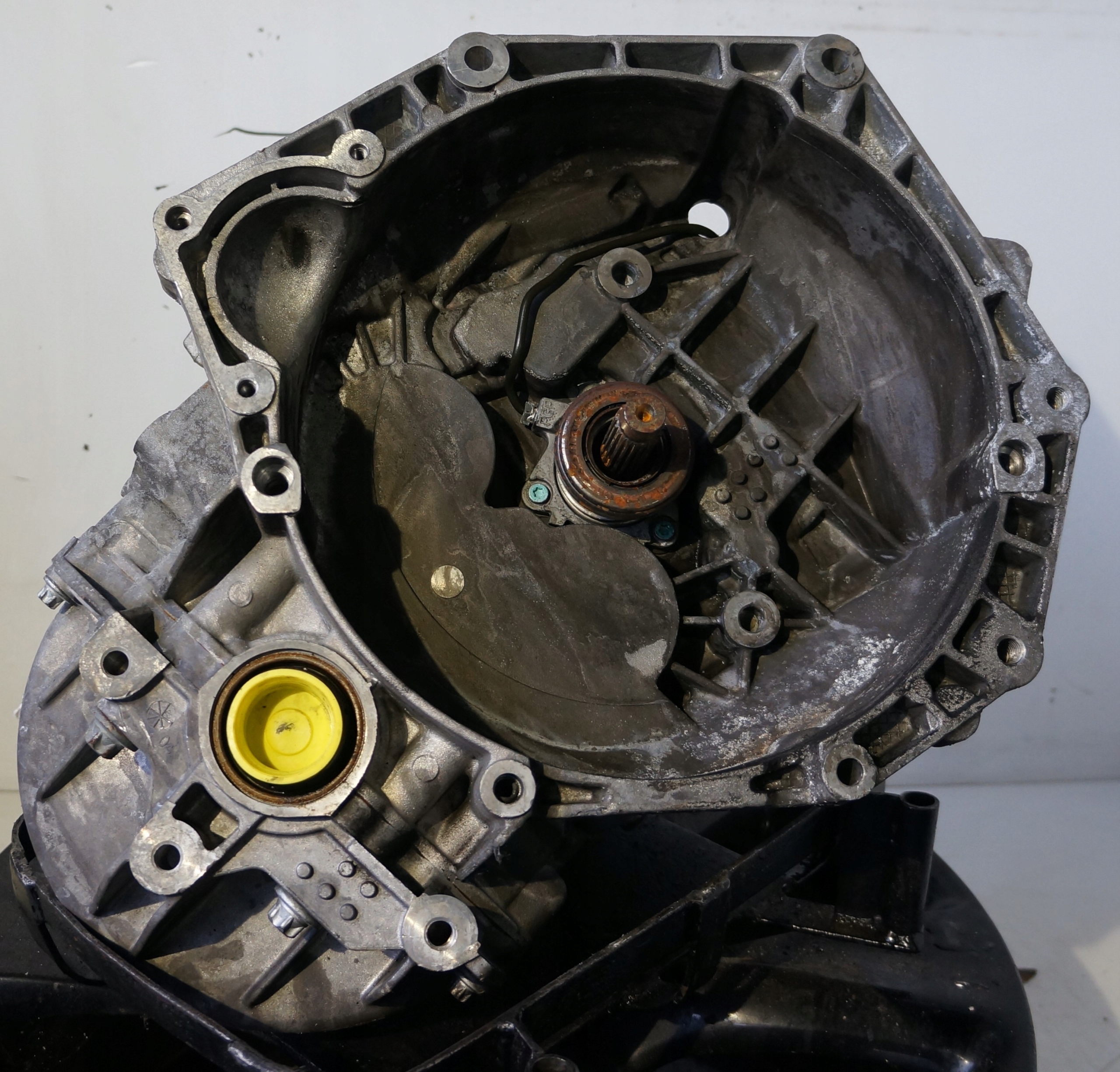 SKRZYNIA BIEGÓW OPEL 1.9 CDTI M32019D36501