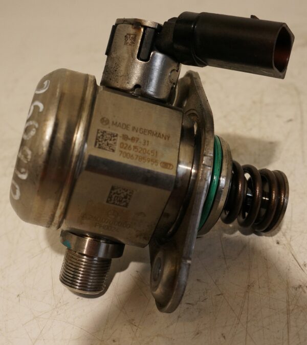 15268447941-696a7ee0d8233 POMPA WTRYSKOWA MERCEDES W177 2,0TB A2600700000