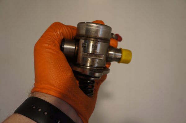 POMPA WYSOKIEGO CIĆNIENIA VW GOLF OCTAVIA SEAT LEON A3 1.5 TGI 05E127027D