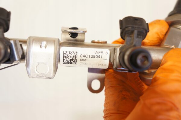 LISTWA WTRYSKOWA VW POLO SKODA FABIA SEAT IBIZA 1.0 TSI 04C133317R