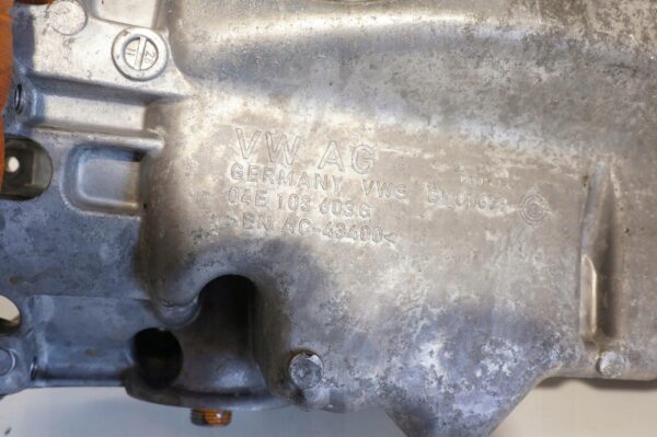 MISKA OLEJOWA VW GOLF vi 1.2 1.4 TSI 04E103603G