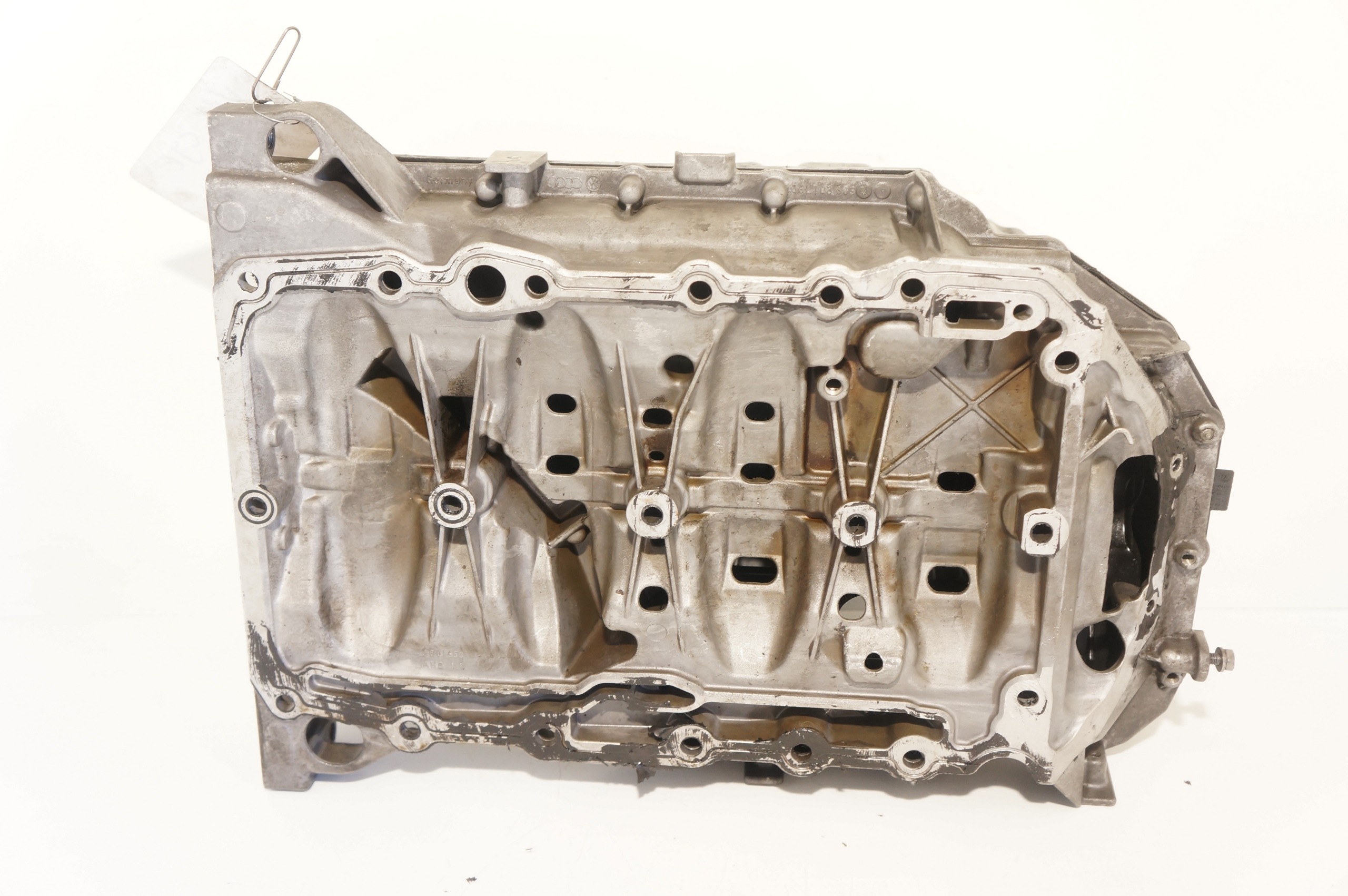 MISKA OLEJOWA AUDI A5 8w 1.8 2.0 TFSI 06L103603J