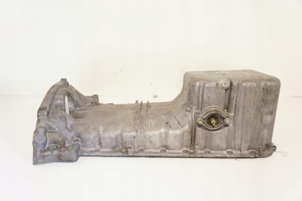 MISKA OLEJOWA MERCEDES W210 2.2 CDI R6040140602