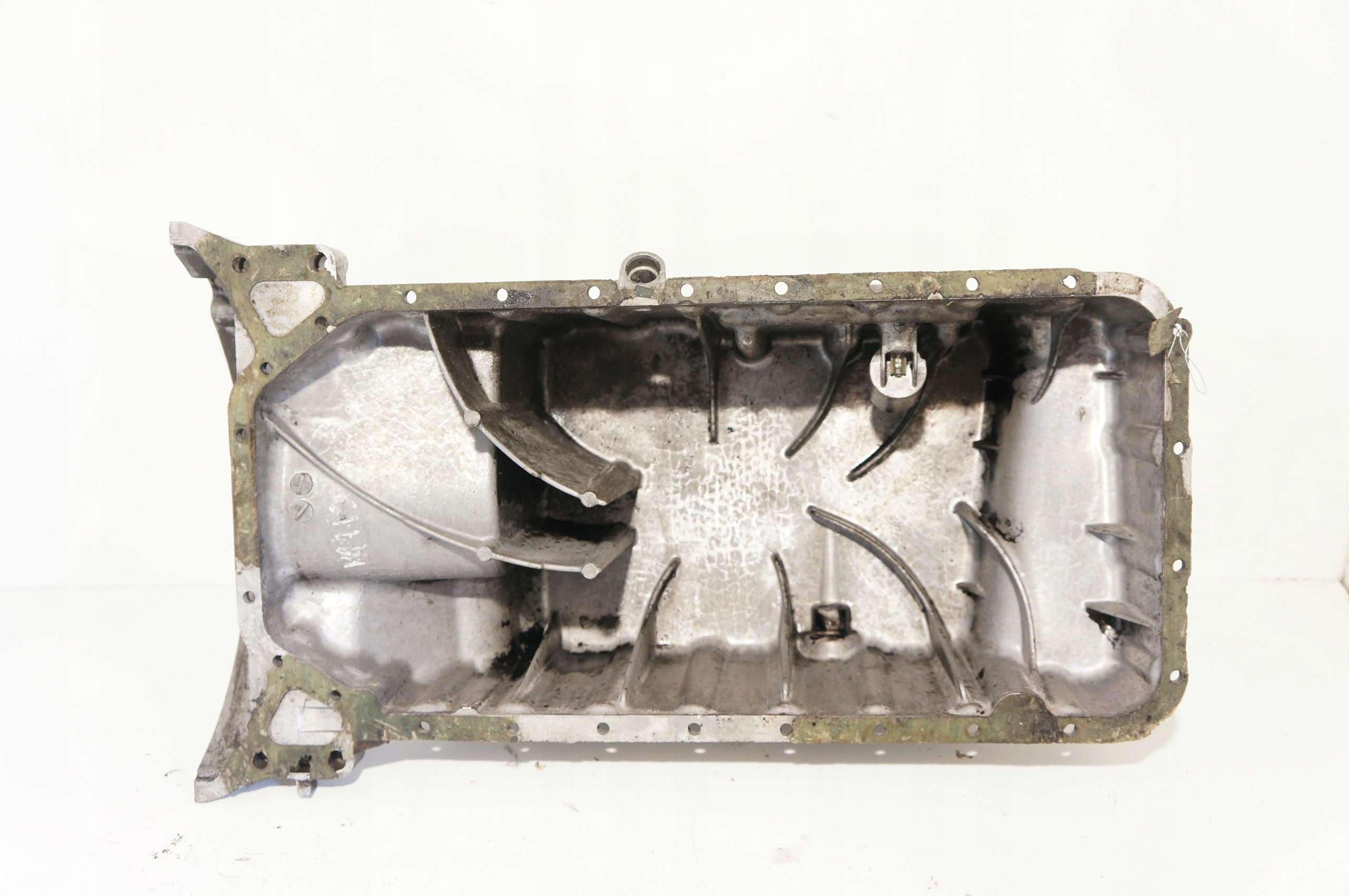 MISKA OLEJOWA MERCEDES VITO W638 2.3 BENZ R1110141202