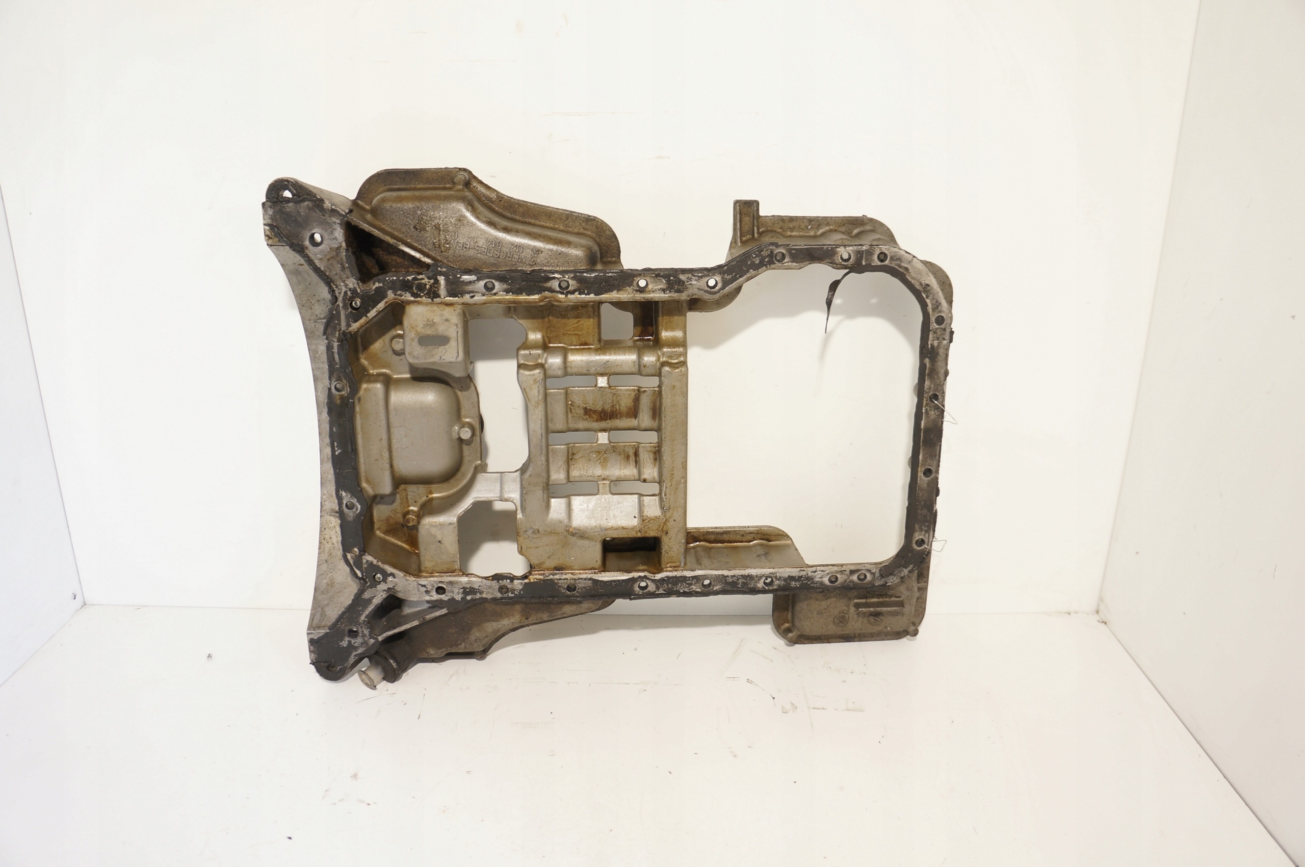 MISKA OLEJOWA MERCEDES W203 2.6 BENZ R1120141402