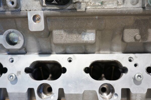 GŁOWICA SILNIKA AUDI A6 Q7 4.2 FSI 079103373AT PLANOWANA