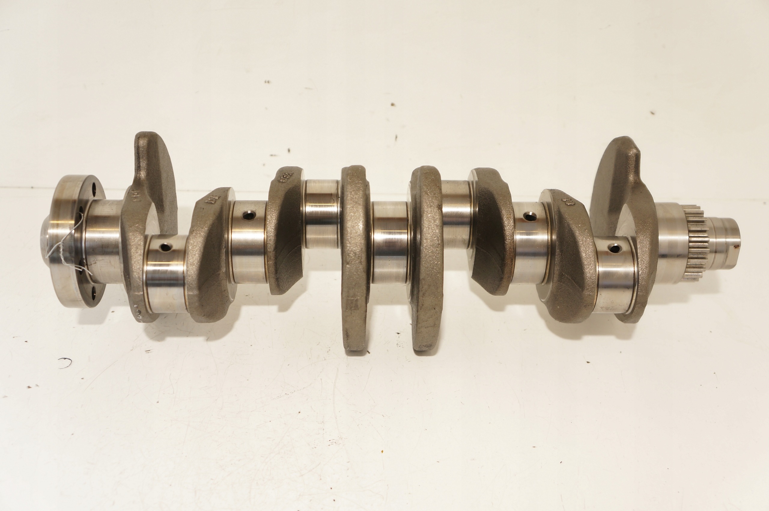 WAŁ KORBOWY VW GOLF VII TIGUAN A3 8V PASSAT 1,6 TDI CXX CAY 03LDE