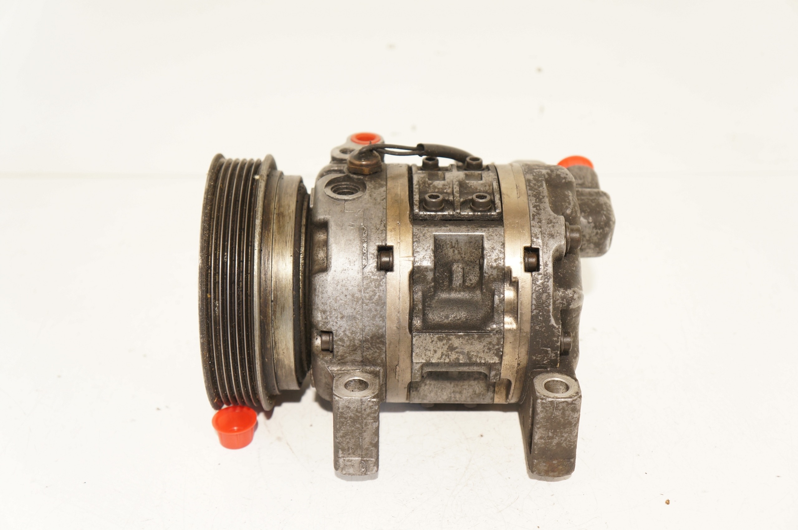 KOMPRESOR KLIMATYZACJI NISSAN MICRA 1.0 1.3 506021-1401 926006F610