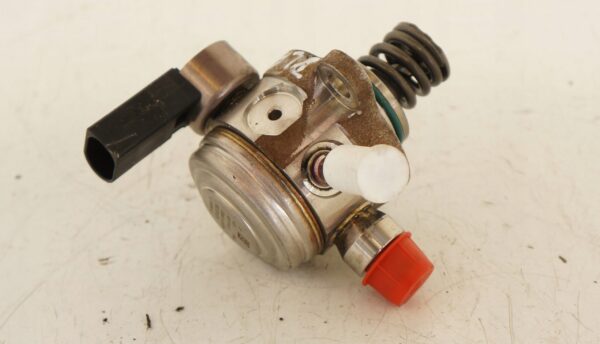 POMPA WYSOKIEGO CIŚNIENIA PALIWA VW GOLF FABIA 1,0 TFSI DLA 05E127027A