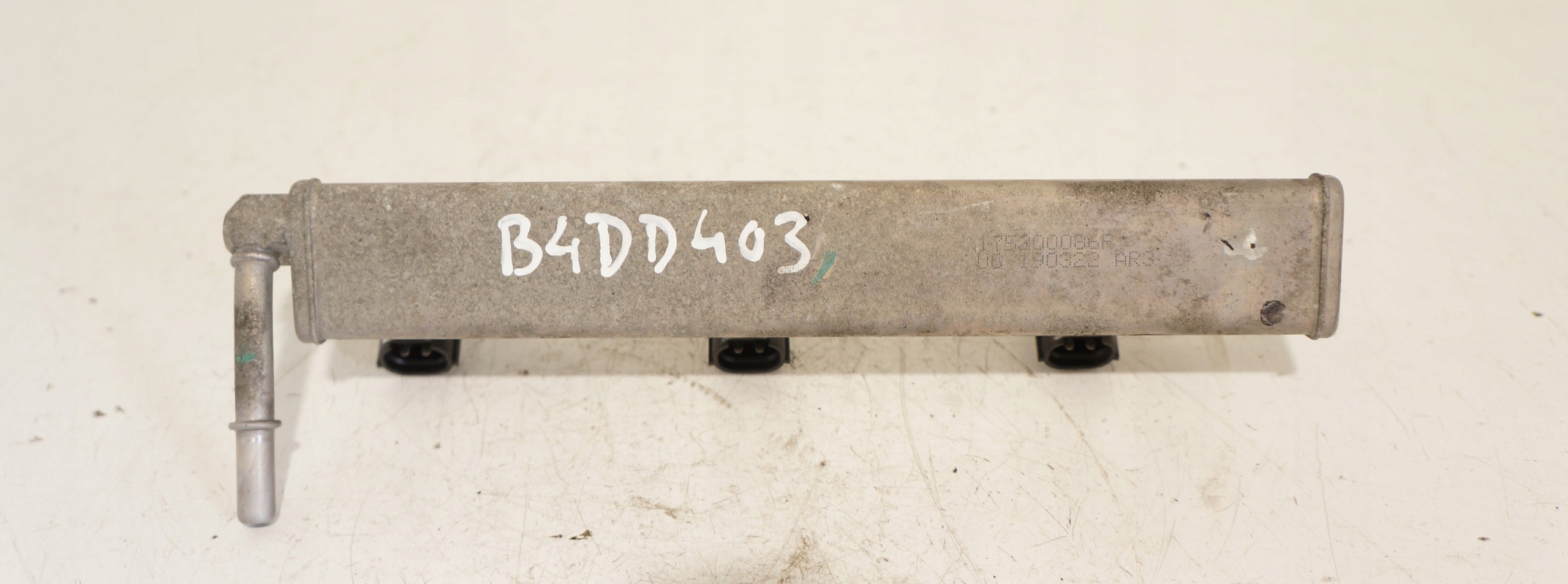 LISTWA WTRYSKOWA RENAULT TWINGO III 1.0 SCE 175200086R 166007686R