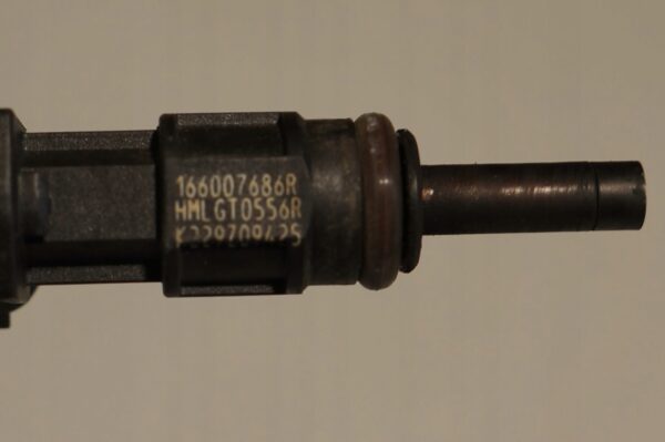 LISTWA WTRYSKOWA RENAULT TWINGO III 1.0 SCE 175200086R 166007686R